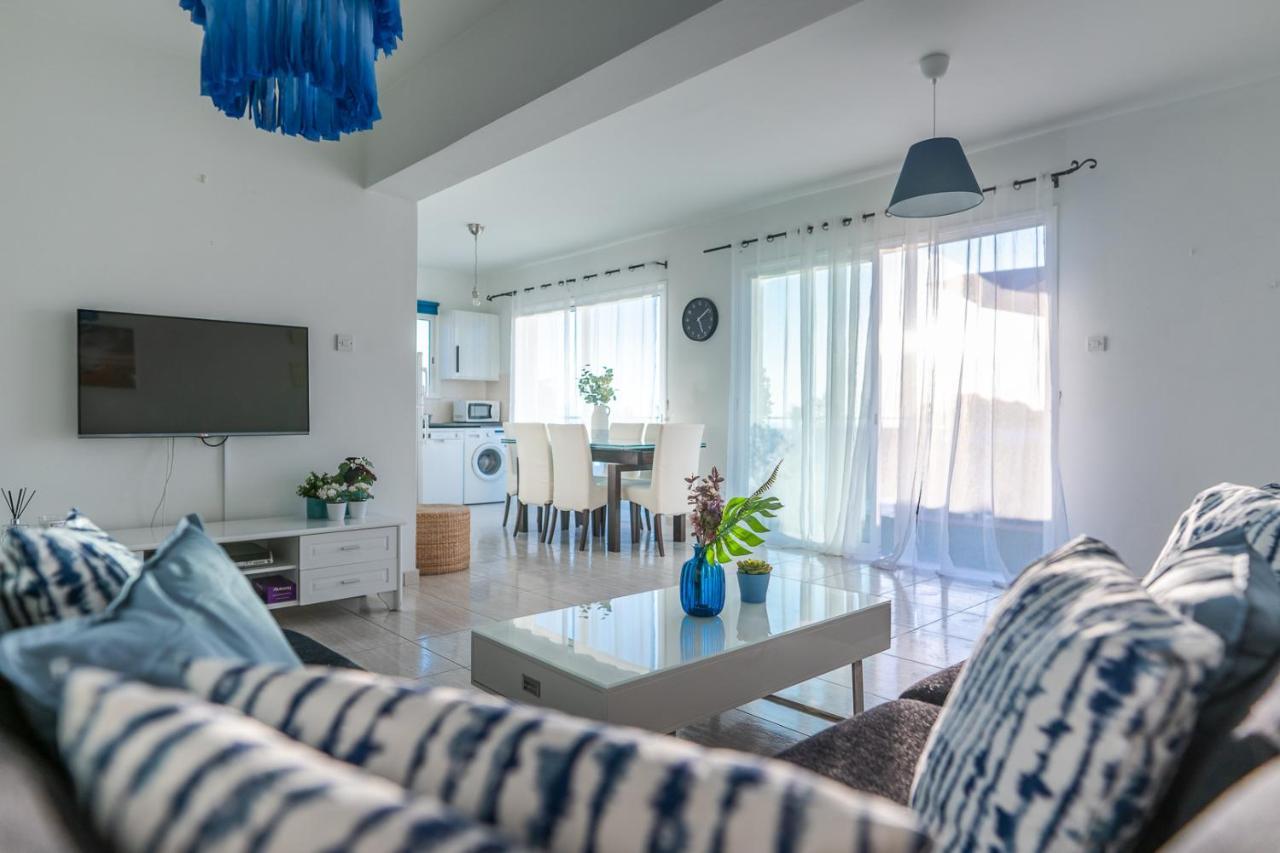 Makenzy Seaview Penthouse Leilighet Lárnaka Eksteriør bilde